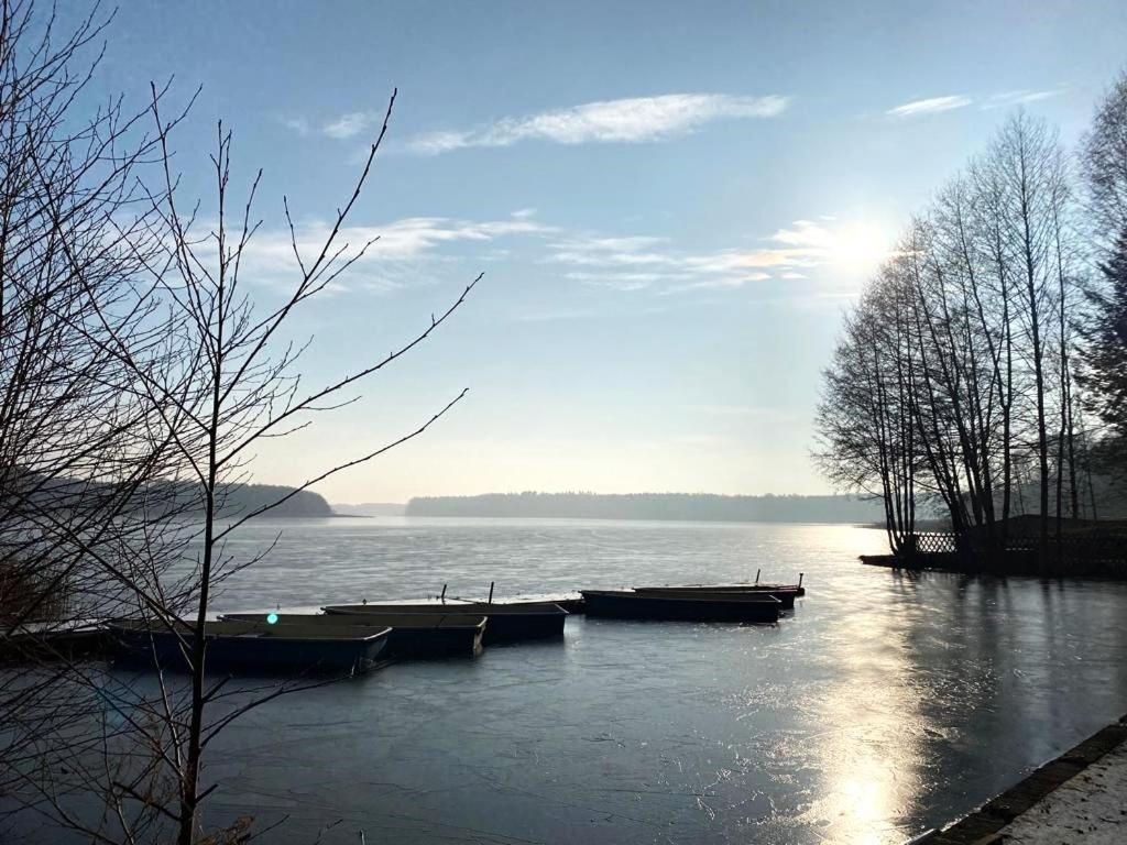 Ferienhaus Direkt Am See Uckermark Templin Esterno foto